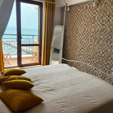 Cotty , Complex Carpe Diem Balchik, Free Parking & Swimming Pool Διαμέρισμα *