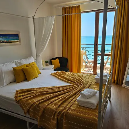 Διαμέρισμα Cotty , Complex Carpe Diem Balchik, Free Parking & Swimming Pool *