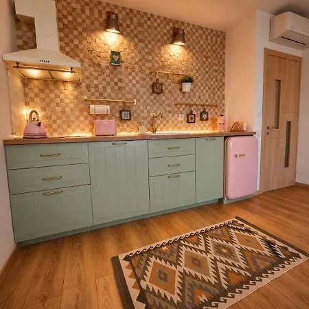 Cotty , Complex Carpe Diem Balchik, Free Parking & Swimming Pool