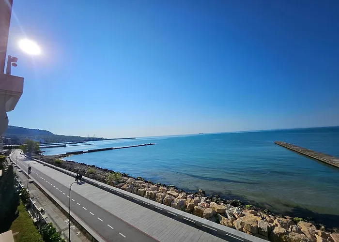 Cotty, Complex Carpe Diem