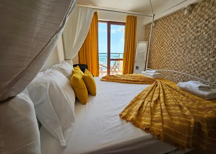 Cotty, Complex Carpe Diem بالشيك