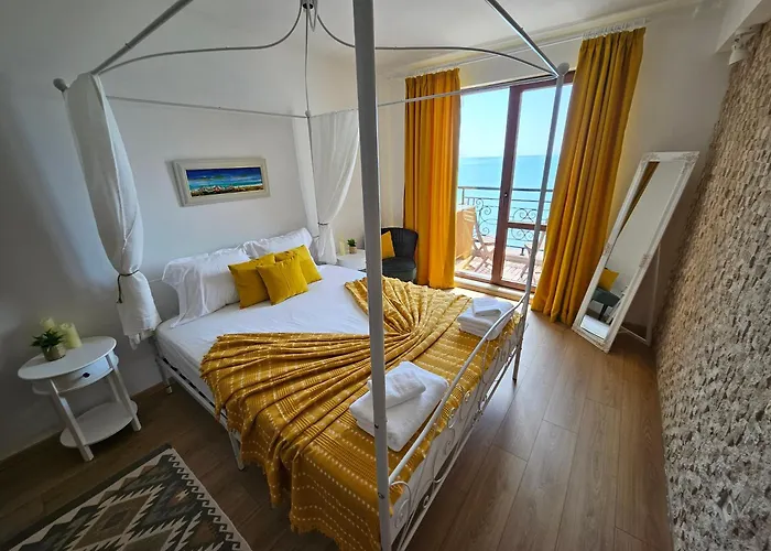 Cotty, Complex Carpe Diem بالشيك